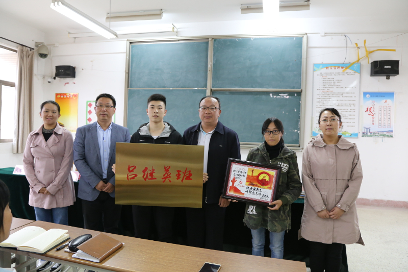 IMG_0908.JPG IMG_0908.JPG