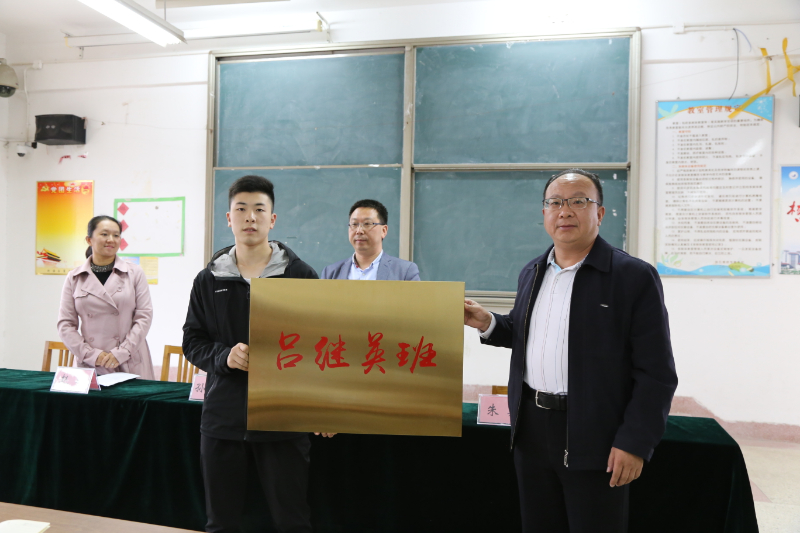 IMG_0890.JPG IMG_0890.JPG