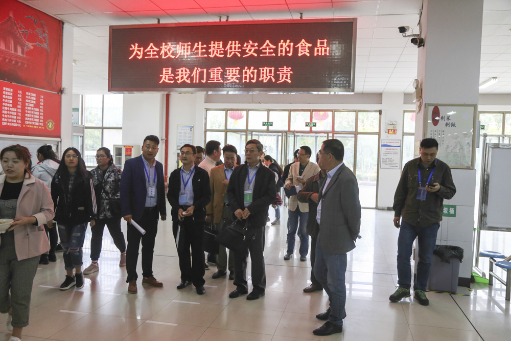 20171016174405_383.jpg 20171016174405_383.jpg